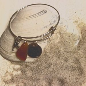 Handmade adjustable Stainless steel Seaglass Bracelet with Hummingbird Charm